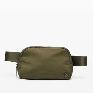 NWT - Lululemon Everywhere Belt Bag Military Green Crossbody Strap 1L